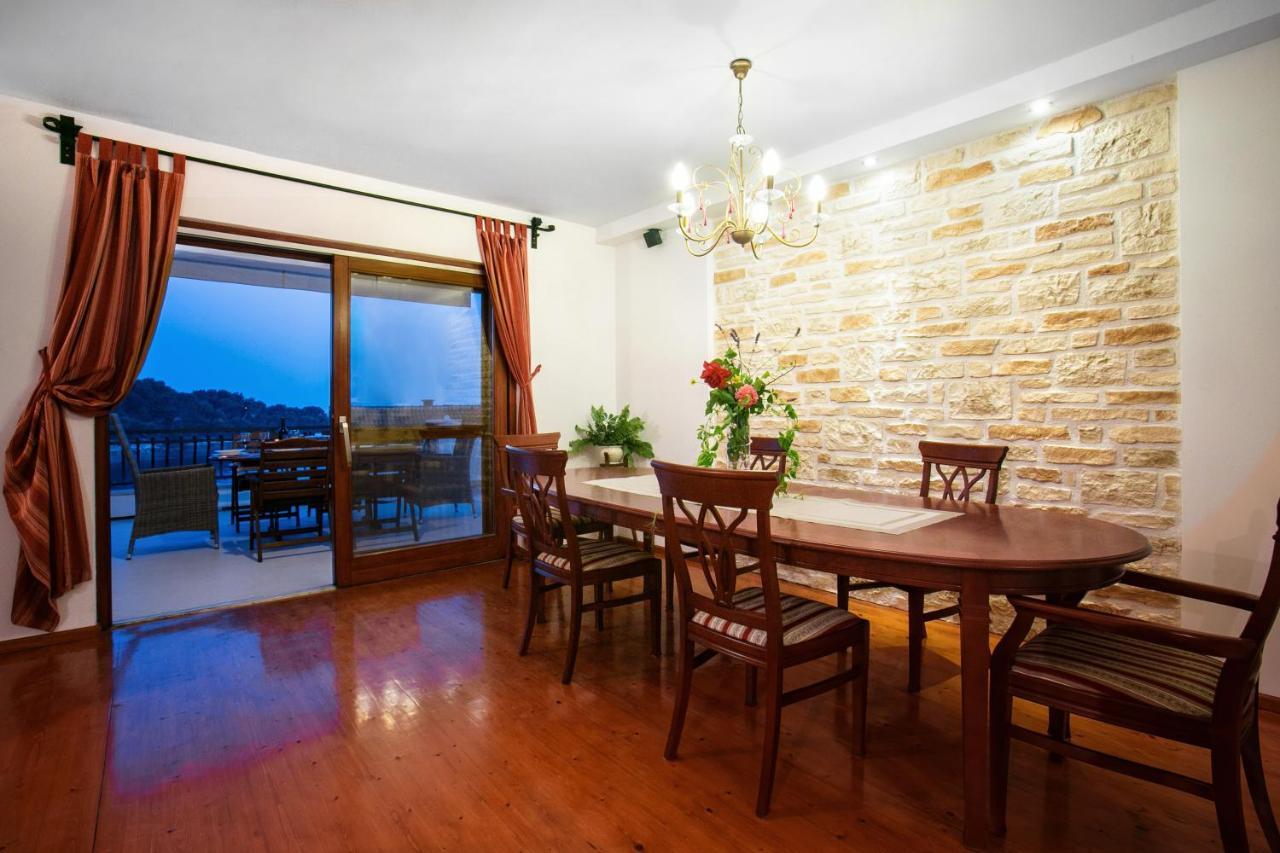 Golden View Luxury Apartment Maslinica Zewnętrze zdjęcie