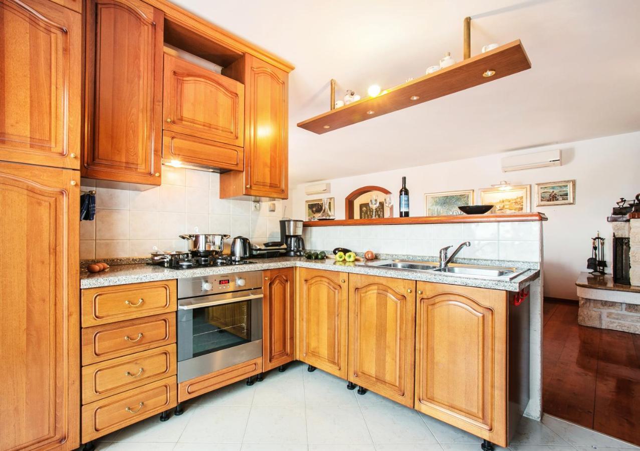 Golden View Luxury Apartment Maslinica Zewnętrze zdjęcie