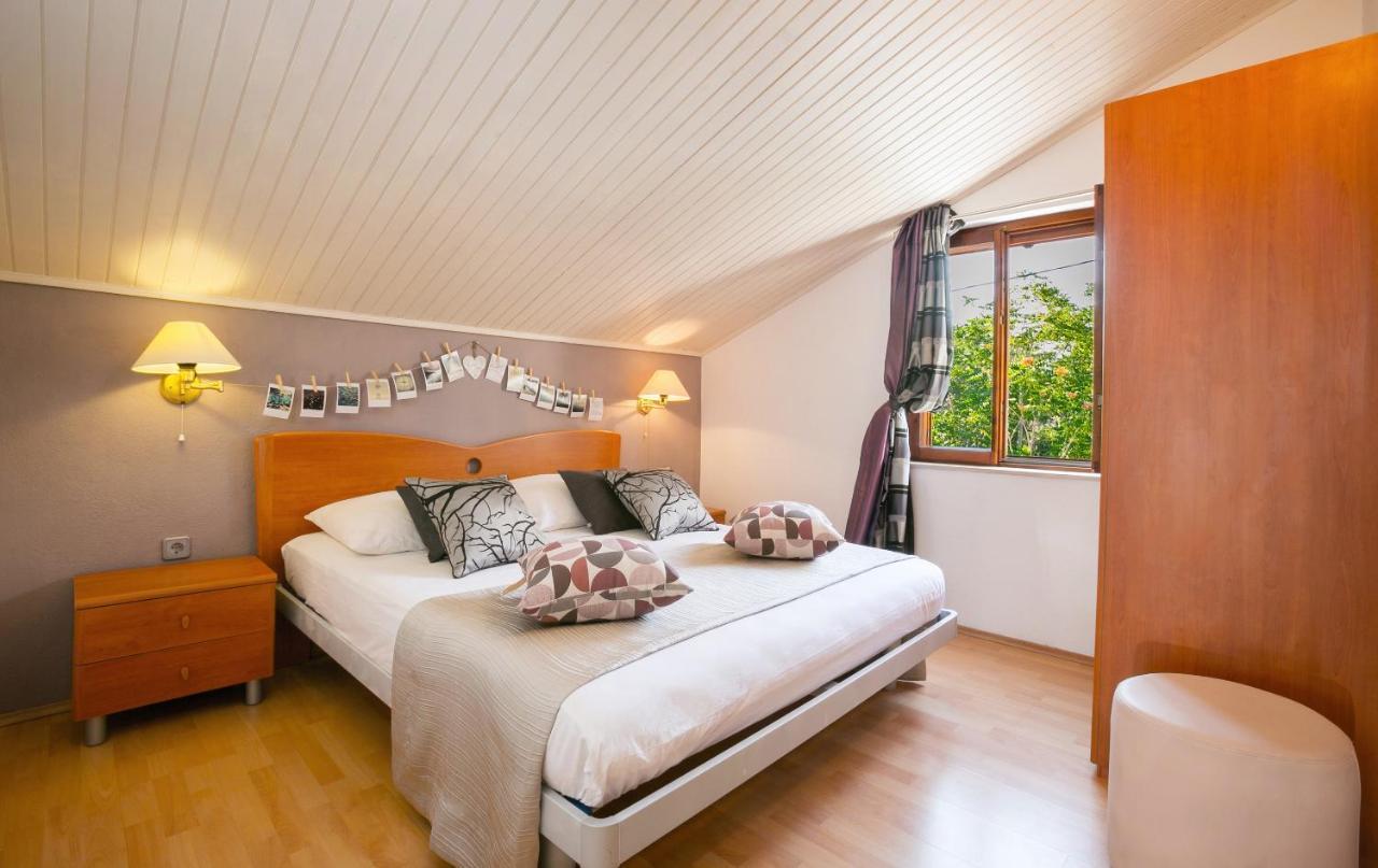 Golden View Luxury Apartment Maslinica Zewnętrze zdjęcie
